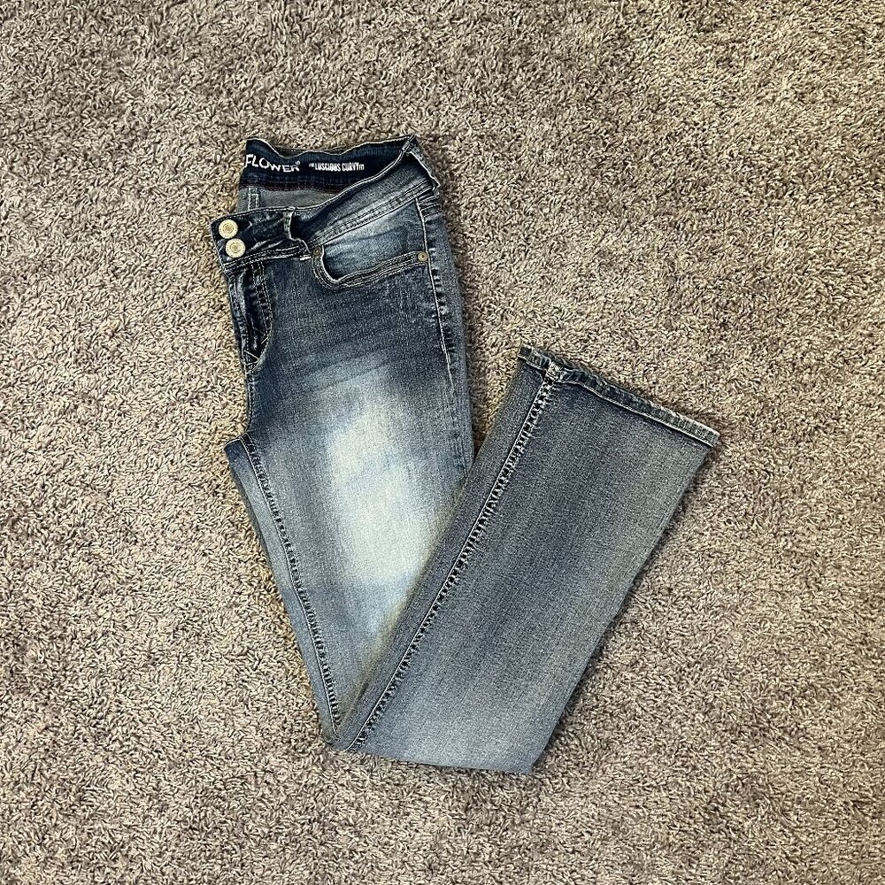 Wallflower Luscious Curvy Fit Size 9 REG Bootcut